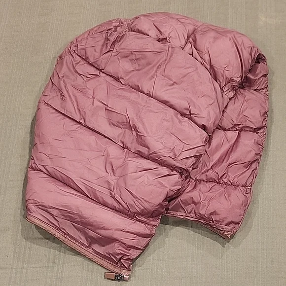 Women's Mauve Quilted Puffer Vest. - Picture 8 of 11